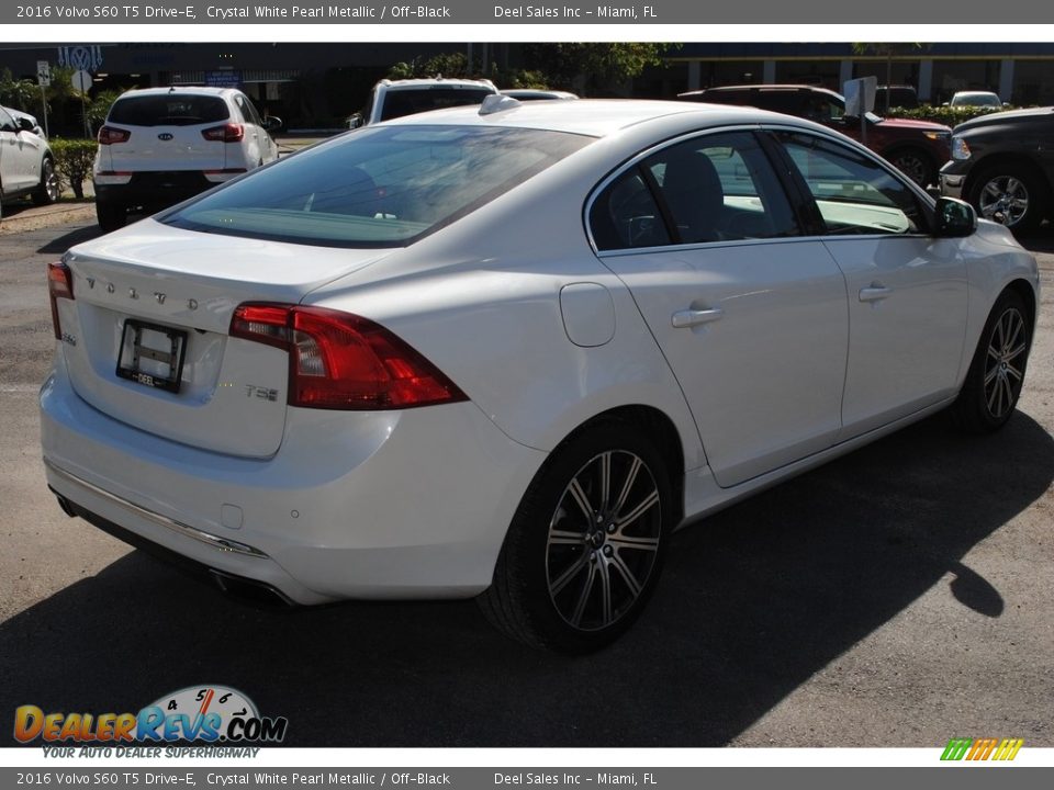 2016 Volvo S60 T5 Drive-E Crystal White Pearl Metallic / Off-Black Photo #9