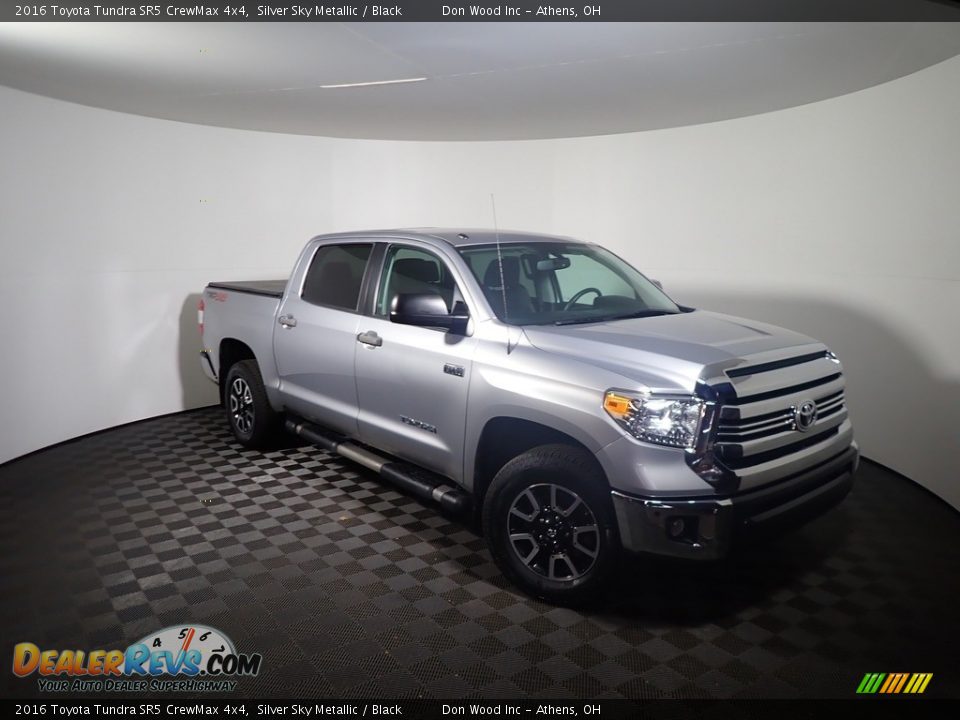 2016 Toyota Tundra SR5 CrewMax 4x4 Silver Sky Metallic / Black Photo #2