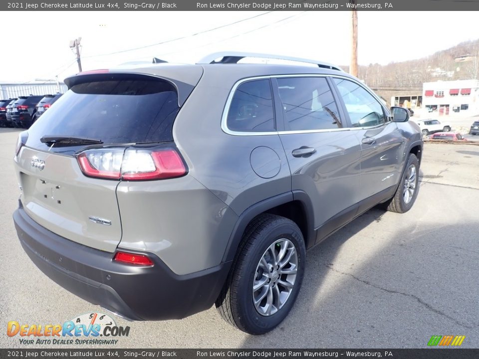 2021 Jeep Cherokee Latitude Lux 4x4 Sting-Gray / Black Photo #6