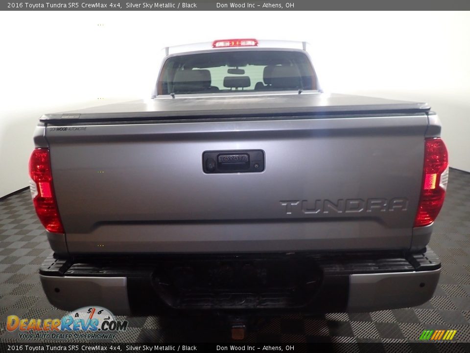 2016 Toyota Tundra SR5 CrewMax 4x4 Silver Sky Metallic / Black Photo #12