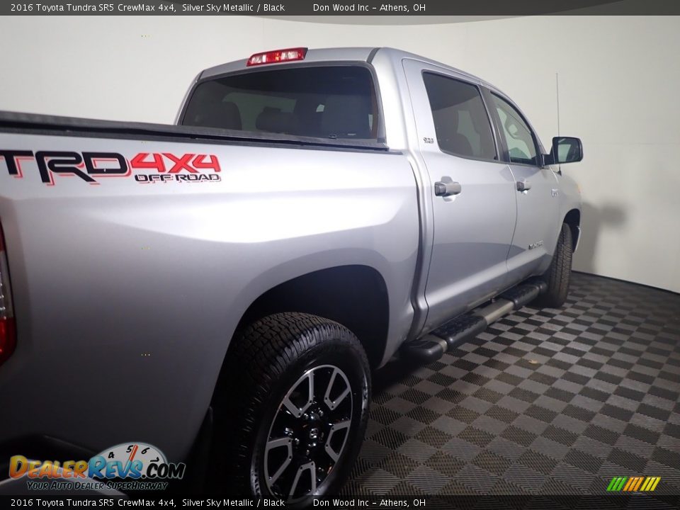 2016 Toyota Tundra SR5 CrewMax 4x4 Silver Sky Metallic / Black Photo #17