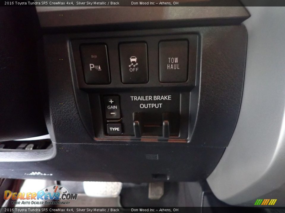 2016 Toyota Tundra SR5 CrewMax 4x4 Silver Sky Metallic / Black Photo #28