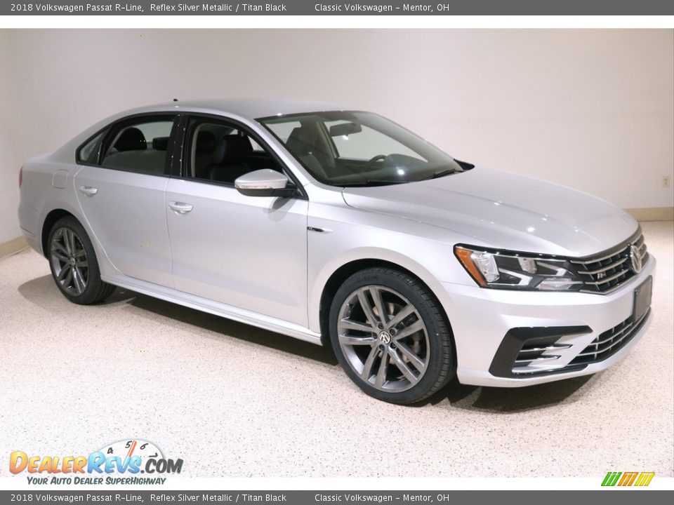 2018 Volkswagen Passat R-Line Reflex Silver Metallic / Titan Black Photo #1