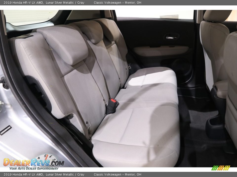 2019 Honda HR-V LX AWD Lunar Silver Metallic / Gray Photo #18