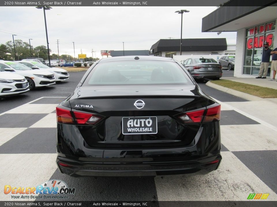 2020 Nissan Altima S Super Black / Charcoal Photo #4