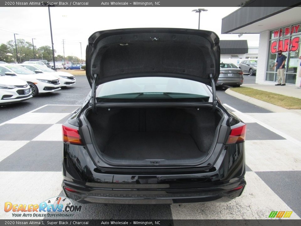 2020 Nissan Altima S Super Black / Charcoal Photo #5