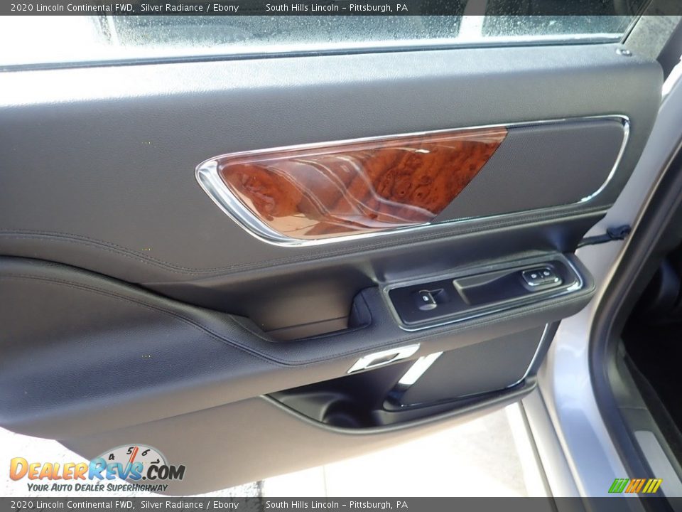Door Panel of 2020 Lincoln Continental FWD Photo #18