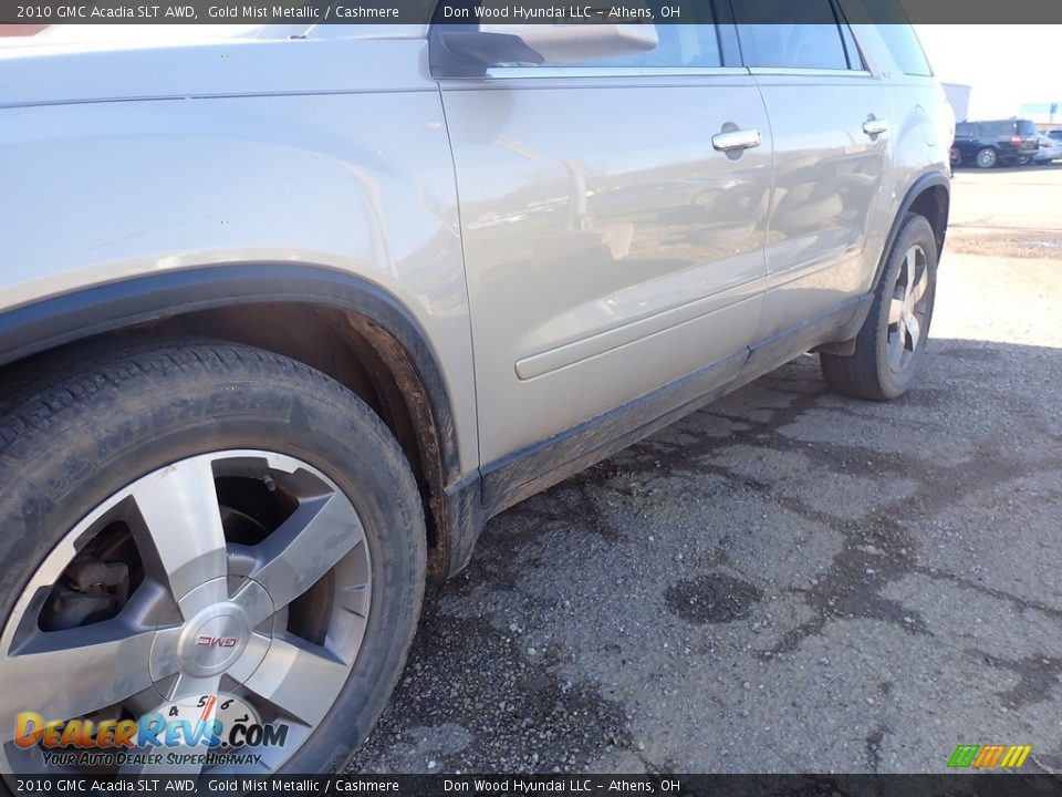 2010 GMC Acadia SLT AWD Gold Mist Metallic / Cashmere Photo #9