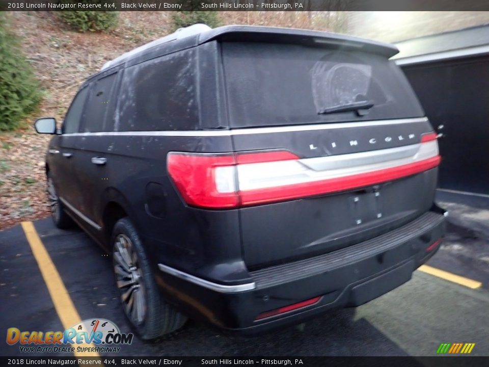 2018 Lincoln Navigator Reserve 4x4 Black Velvet / Ebony Photo #2