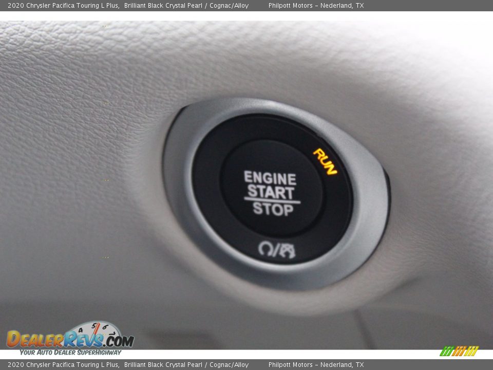2020 Chrysler Pacifica Touring L Plus Brilliant Black Crystal Pearl / Cognac/Alloy Photo #18