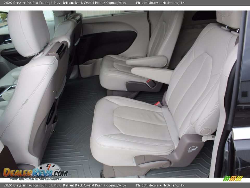 2020 Chrysler Pacifica Touring L Plus Brilliant Black Crystal Pearl / Cognac/Alloy Photo #20