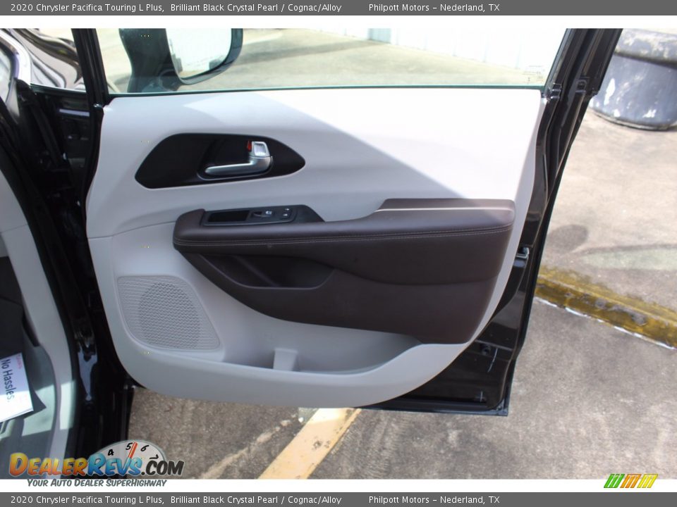 2020 Chrysler Pacifica Touring L Plus Brilliant Black Crystal Pearl / Cognac/Alloy Photo #30