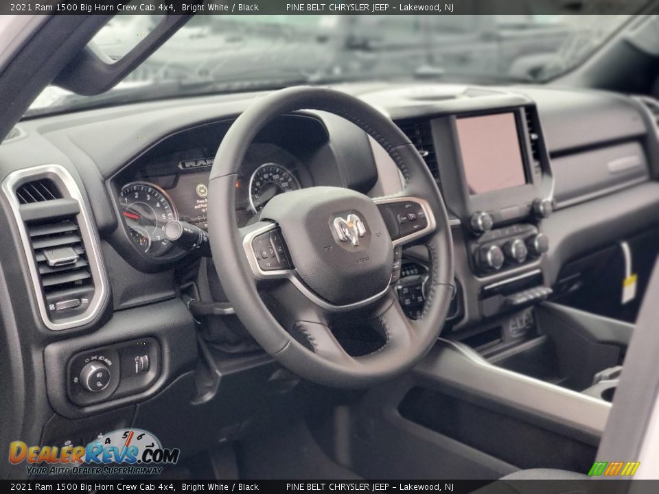 2021 Ram 1500 Big Horn Crew Cab 4x4 Bright White / Black Photo #10