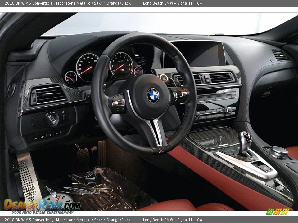 Dashboard of 2018 BMW M6 Convertible Photo #21