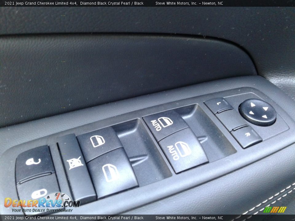 2021 Jeep Grand Cherokee Limited 4x4 Diamond Black Crystal Pearl / Black Photo #11