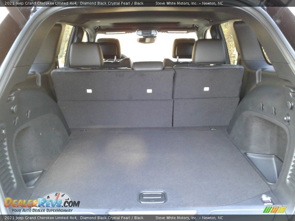 2021 Jeep Grand Cherokee Limited 4x4 Diamond Black Crystal Pearl / Black Photo #15