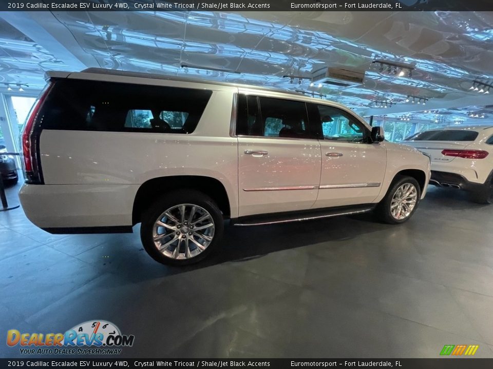 2019 Cadillac Escalade ESV Luxury 4WD Crystal White Tricoat / Shale/Jet Black Accents Photo #10