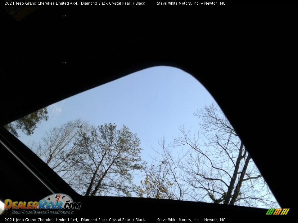 2021 Jeep Grand Cherokee Limited 4x4 Diamond Black Crystal Pearl / Black Photo #31