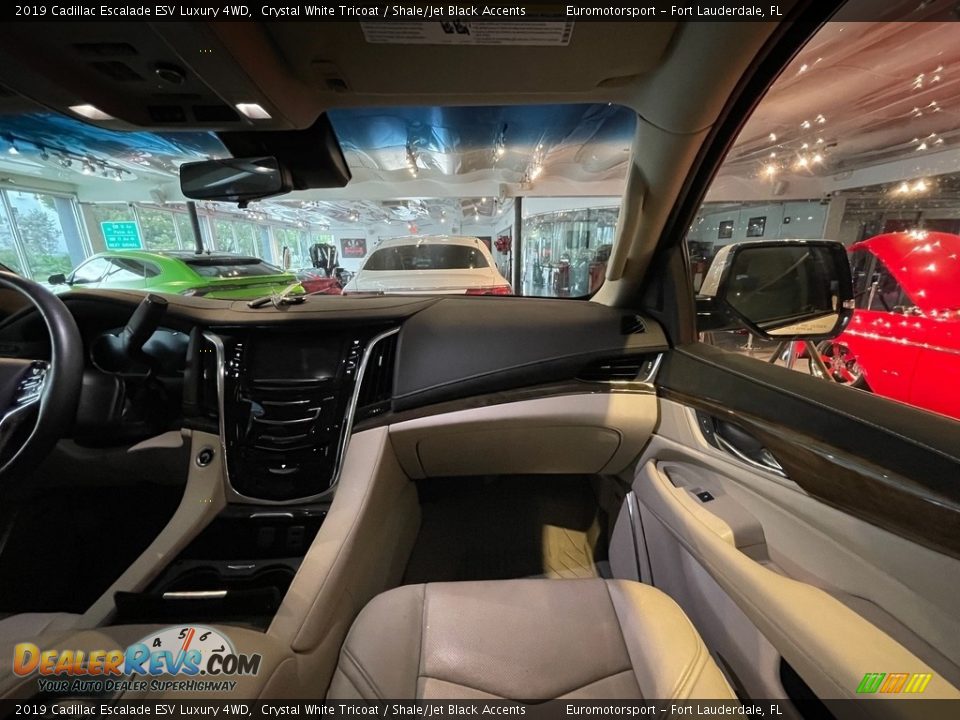 2019 Cadillac Escalade ESV Luxury 4WD Crystal White Tricoat / Shale/Jet Black Accents Photo #25