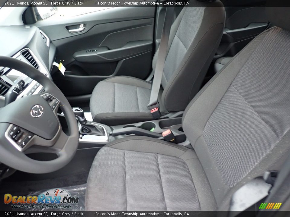 2021 Hyundai Accent SE Forge Gray / Black Photo #11