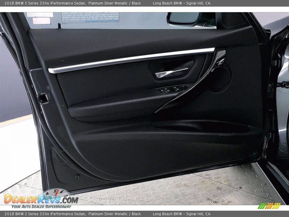 2018 BMW 3 Series 330e iPerformance Sedan Platinum Silver Metallic / Black Photo #23