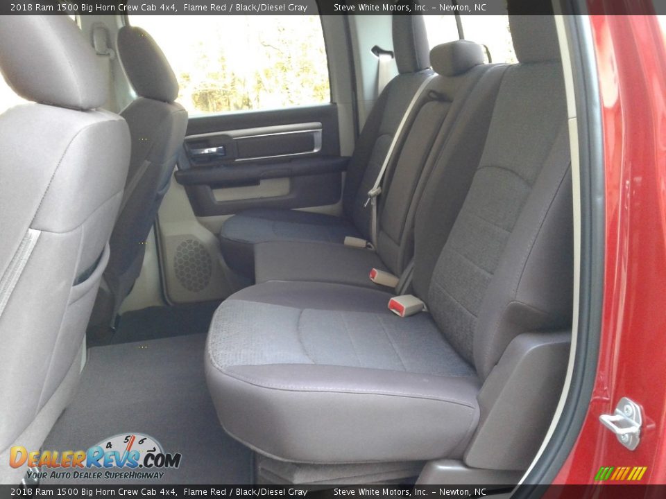 2018 Ram 1500 Big Horn Crew Cab 4x4 Flame Red / Black/Diesel Gray Photo #14
