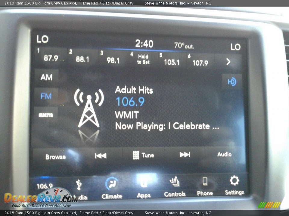 2018 Ram 1500 Big Horn Crew Cab 4x4 Flame Red / Black/Diesel Gray Photo #24