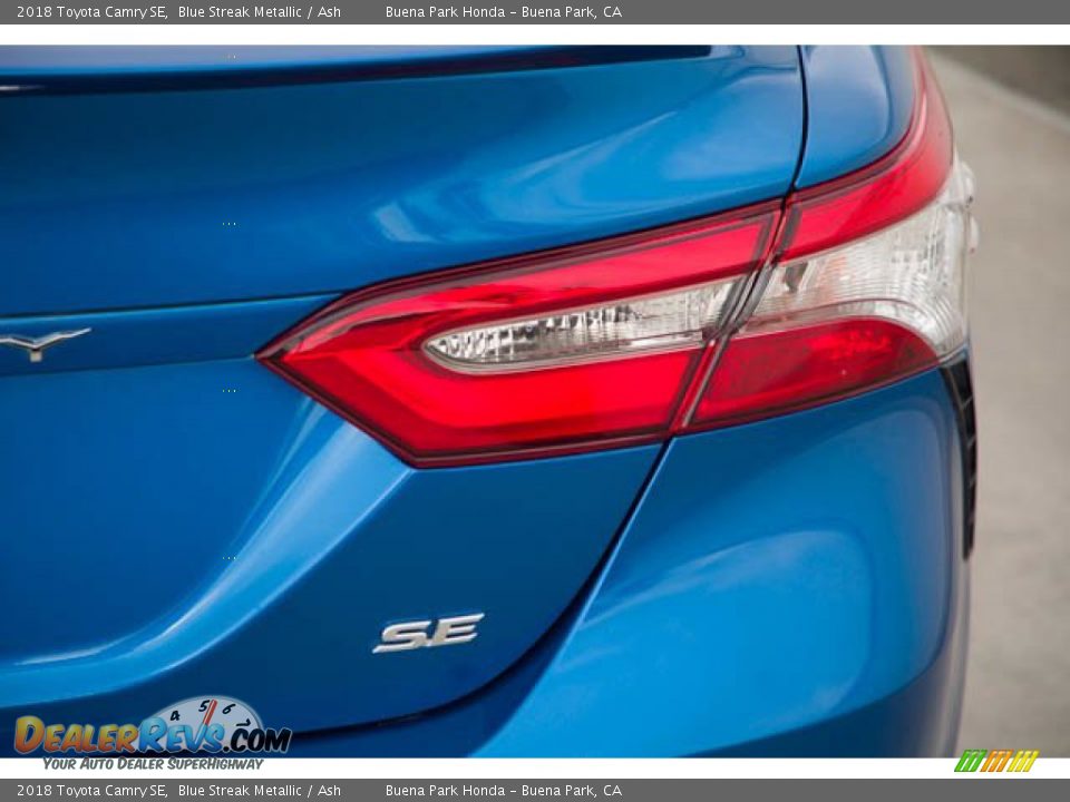 2018 Toyota Camry SE Blue Streak Metallic / Ash Photo #13