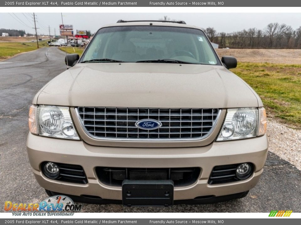 2005 Ford Explorer XLT 4x4 Pueblo Gold Metallic / Medium Parchment Photo #9