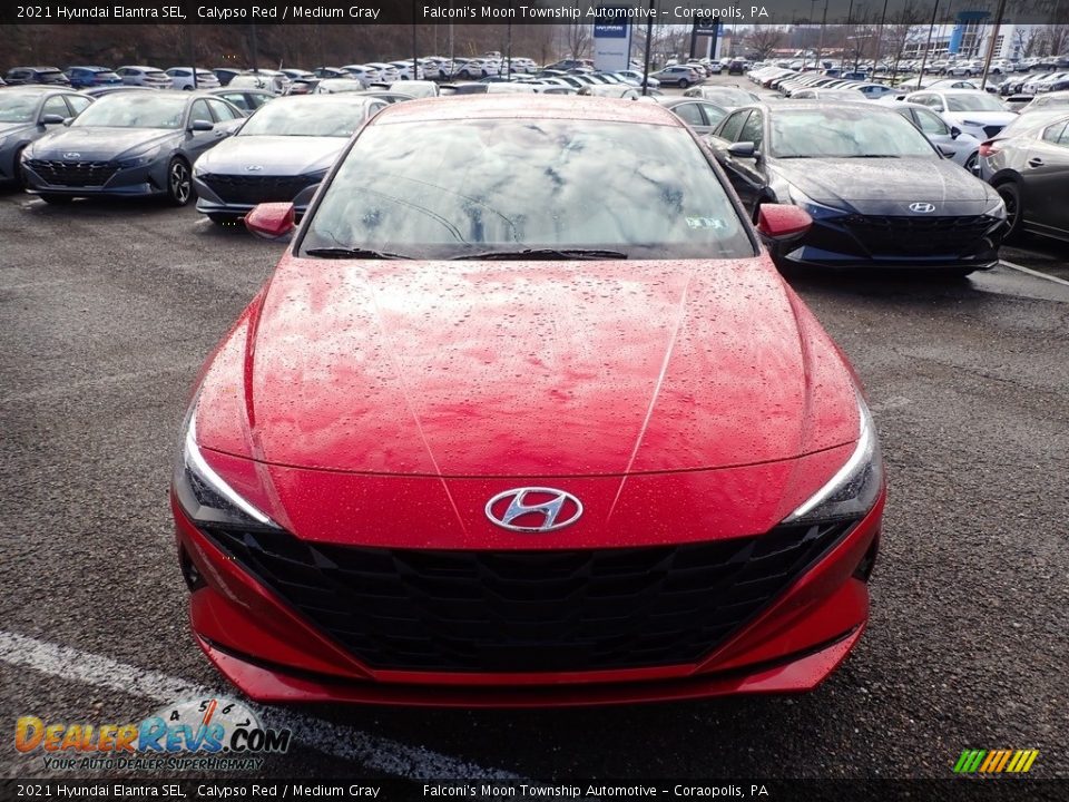 2021 Hyundai Elantra SEL Calypso Red / Medium Gray Photo #4