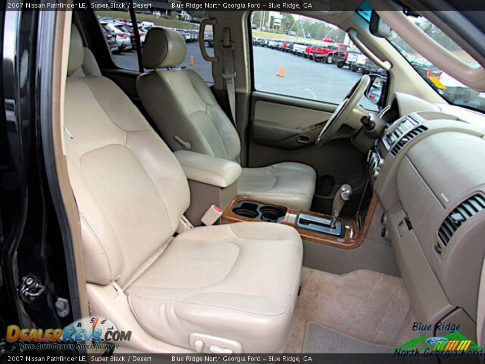 2007 Nissan Pathfinder LE Super Black / Desert Photo #11