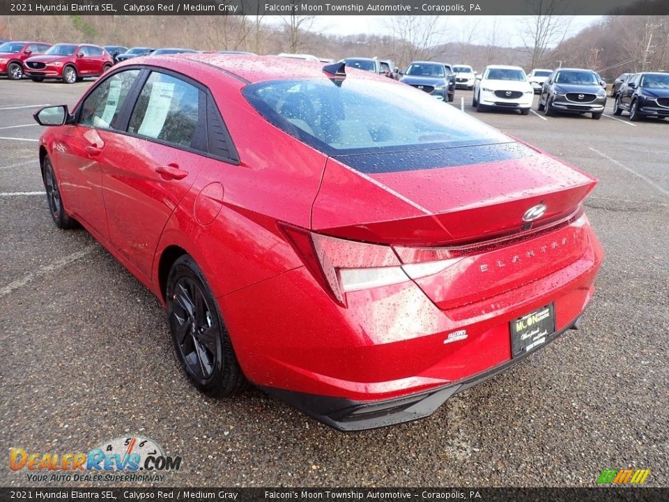 2021 Hyundai Elantra SEL Calypso Red / Medium Gray Photo #6