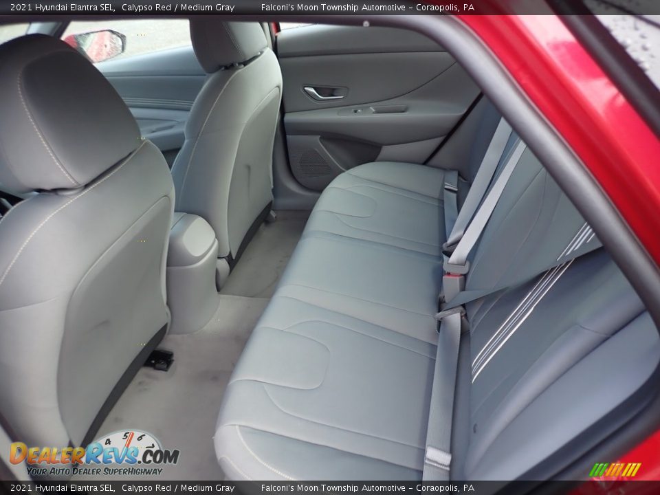 2021 Hyundai Elantra SEL Calypso Red / Medium Gray Photo #8