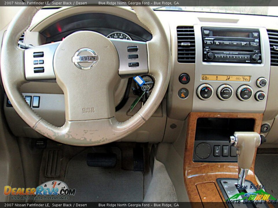 2007 Nissan Pathfinder LE Super Black / Desert Photo #15