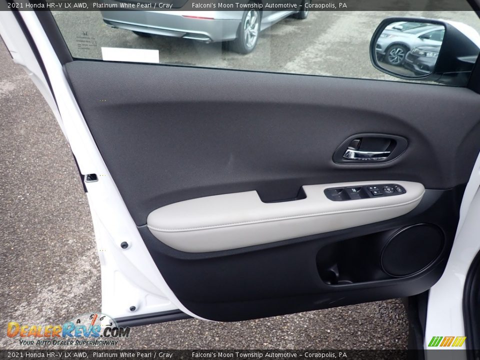 2021 Honda HR-V LX AWD Platinum White Pearl / Gray Photo #11