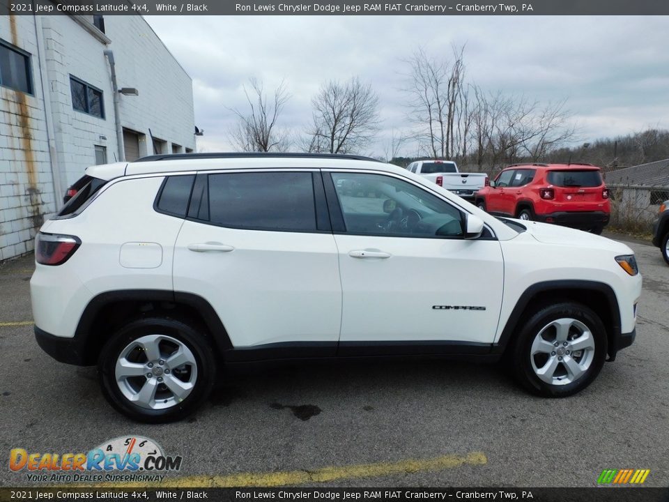 2021 Jeep Compass Latitude 4x4 White / Black Photo #4