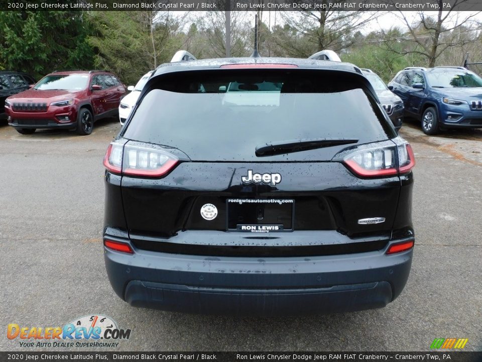 2020 Jeep Cherokee Latitude Plus Diamond Black Crystal Pearl / Black Photo #6