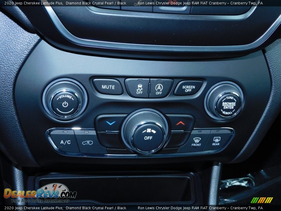 Controls of 2020 Jeep Cherokee Latitude Plus Photo #18