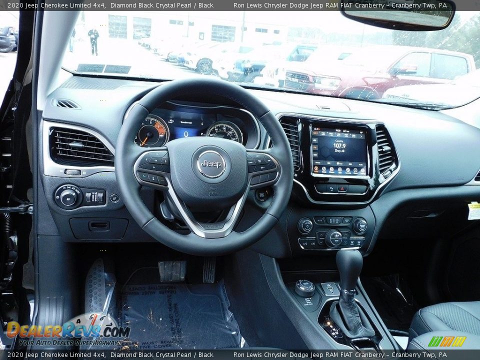 Dashboard of 2020 Jeep Cherokee Limited 4x4 Photo #13
