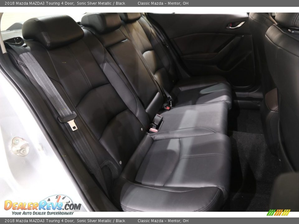 2018 Mazda MAZDA3 Touring 4 Door Sonic Silver Metallic / Black Photo #17