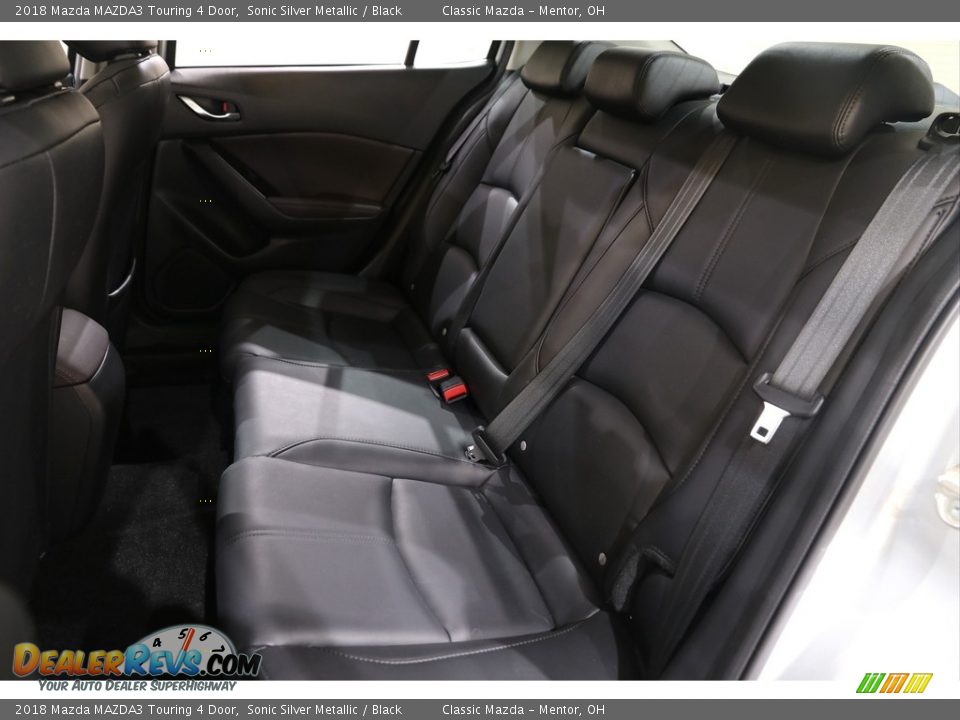 2018 Mazda MAZDA3 Touring 4 Door Sonic Silver Metallic / Black Photo #18