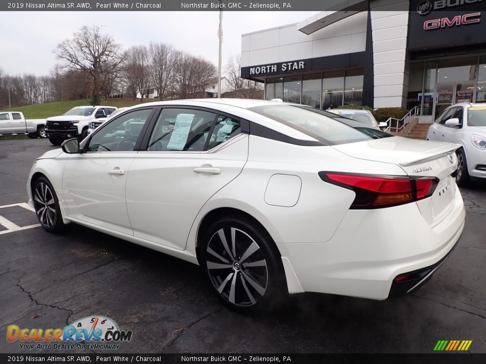 2019 Nissan Altima SR AWD Pearl White / Charcoal Photo #12