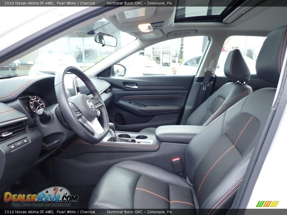 Front Seat of 2019 Nissan Altima SR AWD Photo #16