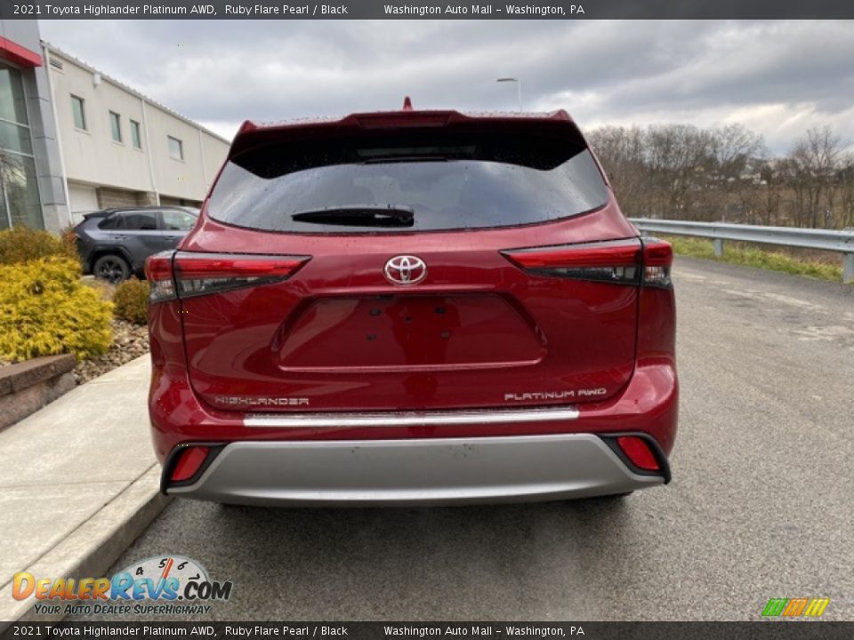 2021 Toyota Highlander Platinum AWD Ruby Flare Pearl / Black Photo #16