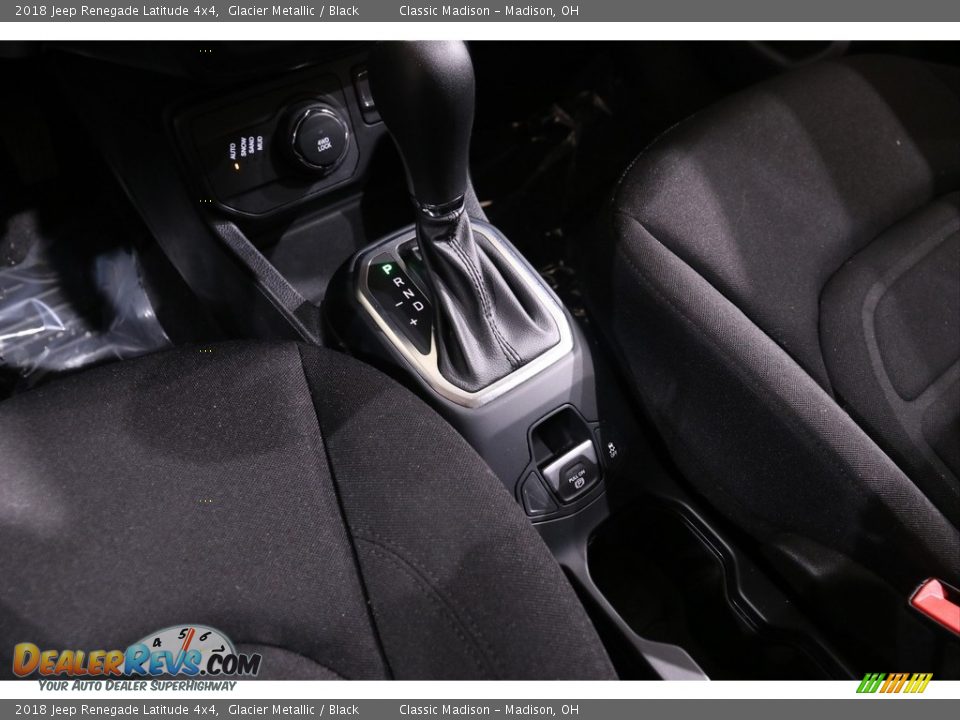 2018 Jeep Renegade Latitude 4x4 Glacier Metallic / Black Photo #17