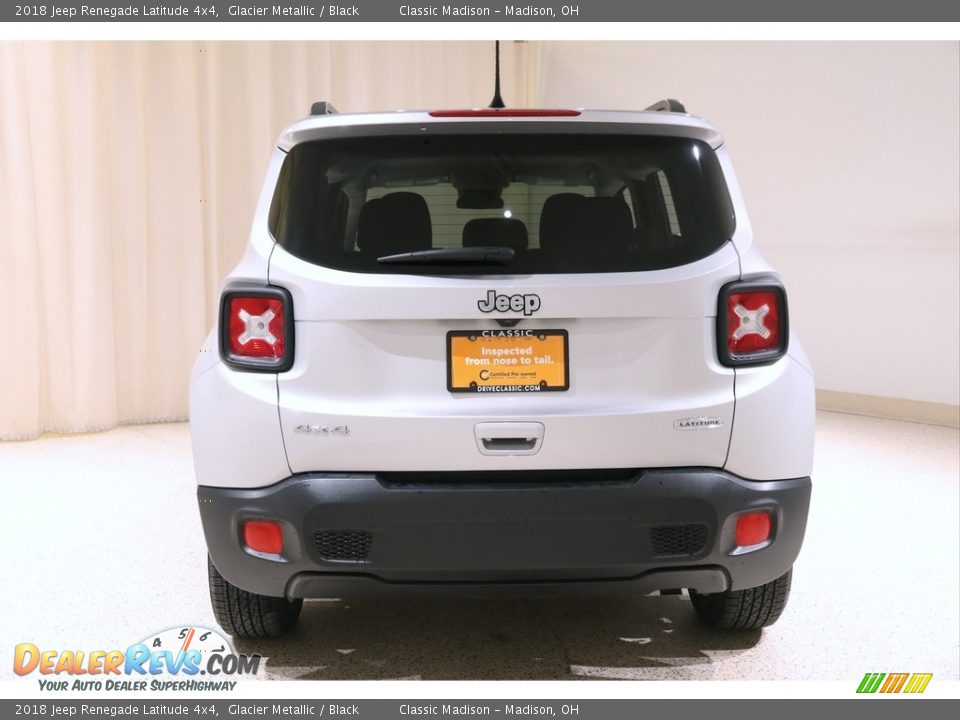 2018 Jeep Renegade Latitude 4x4 Glacier Metallic / Black Photo #22