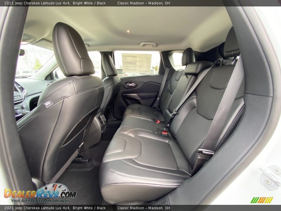 2021 Jeep Cherokee Latitude Lux 4x4 Bright White / Black Photo #3