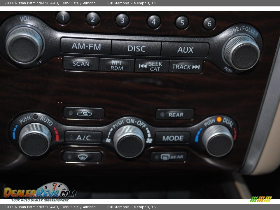 2014 Nissan Pathfinder SL AWD Dark Slate / Almond Photo #18