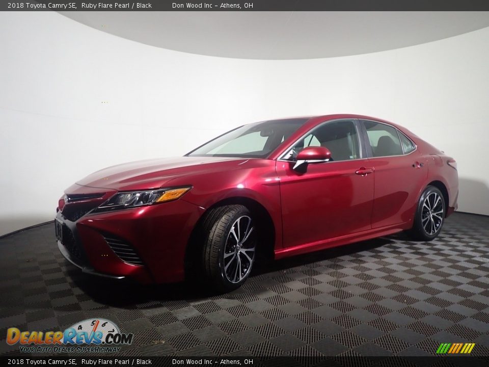 2018 Toyota Camry SE Ruby Flare Pearl / Black Photo #7