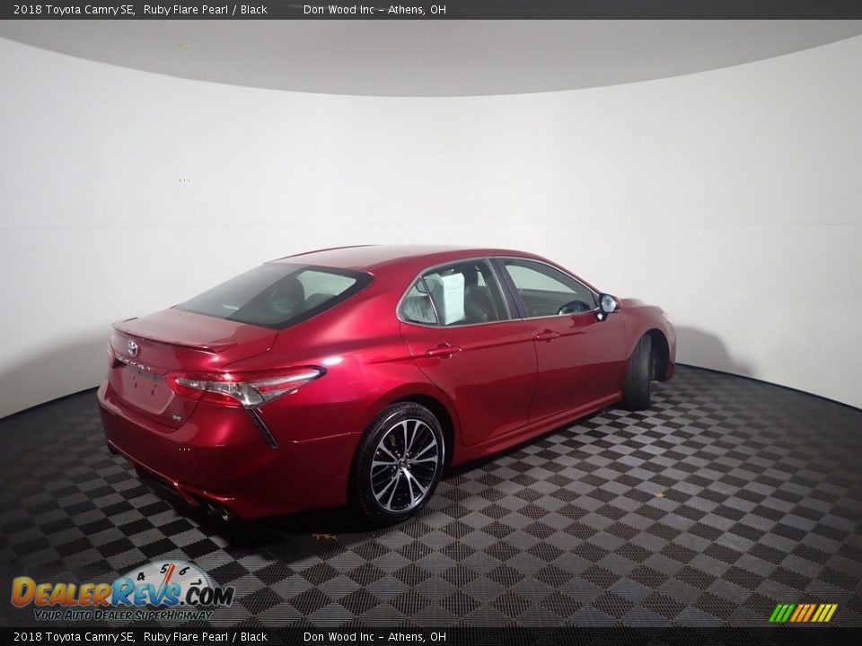 2018 Toyota Camry SE Ruby Flare Pearl / Black Photo #16